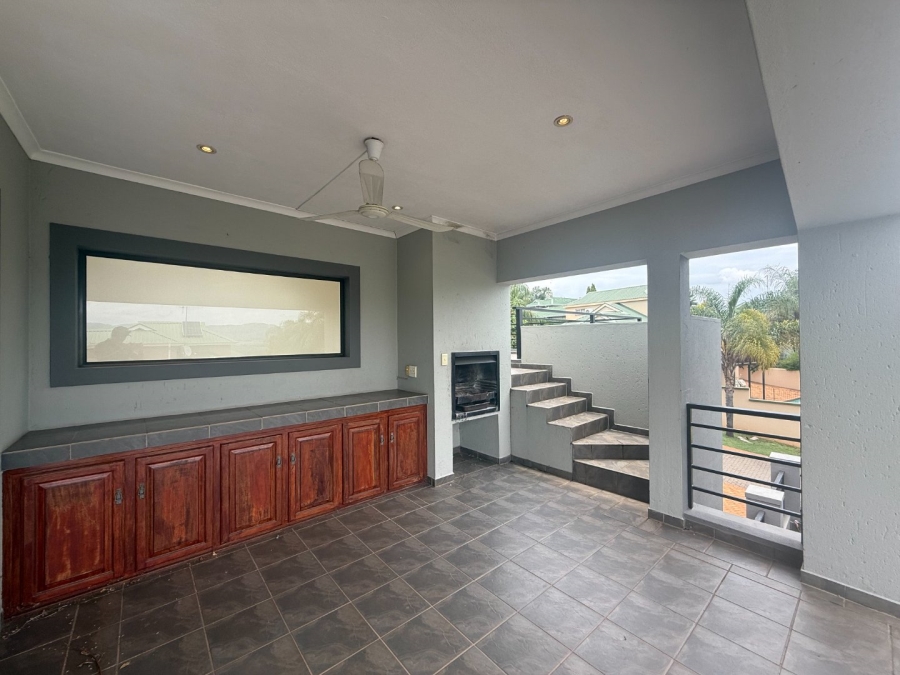 To Let 4 Bedroom Property for Rent in Caribbean Beach Club North West